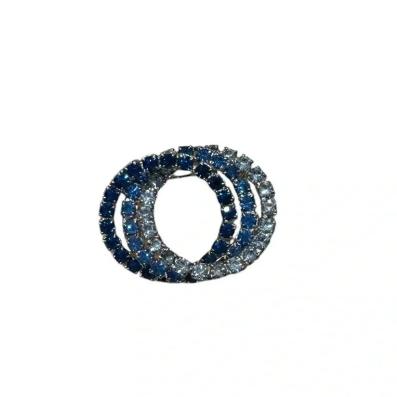Jewelry - Blue Rhinestone Brooch